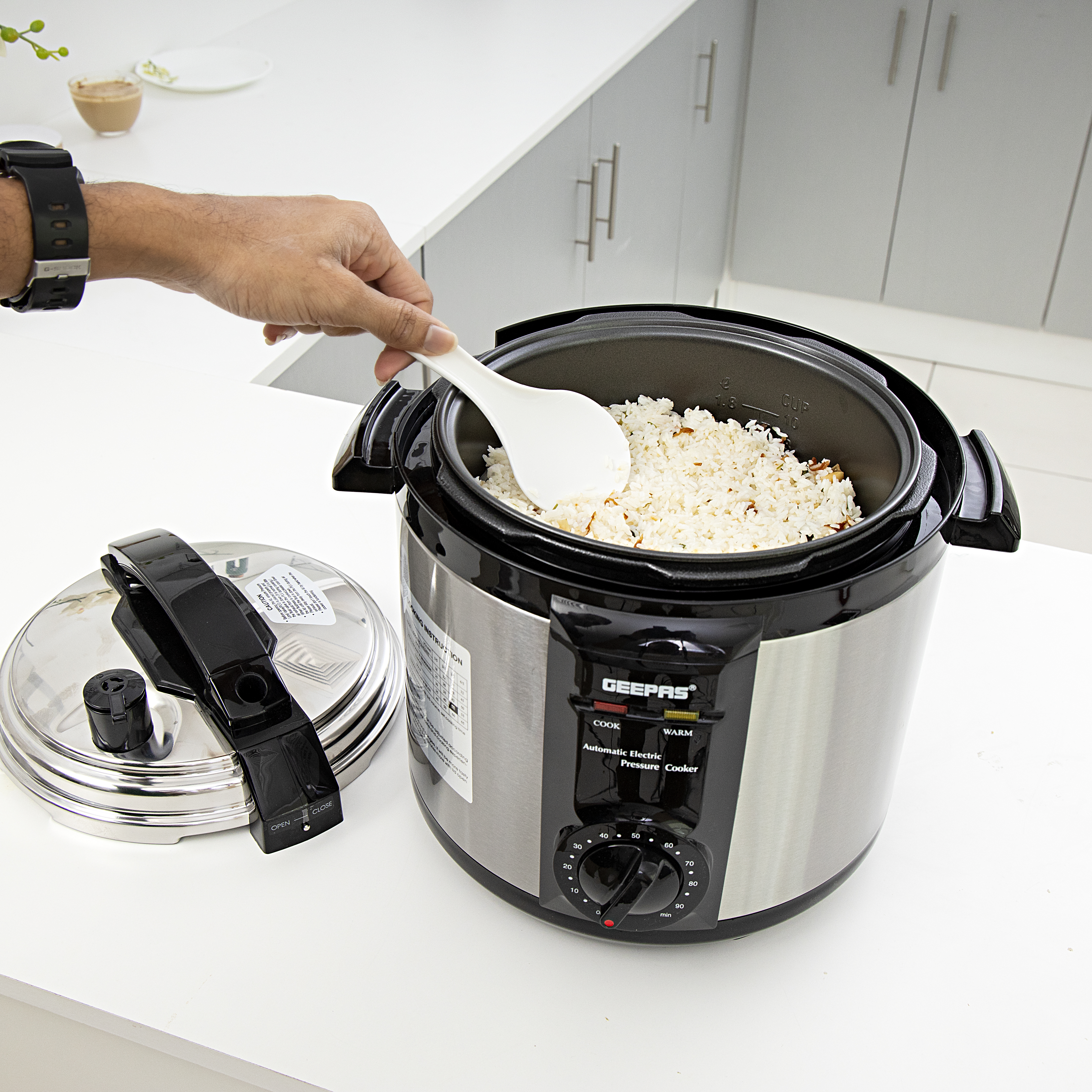 Geepas electric pressure outlet cooker