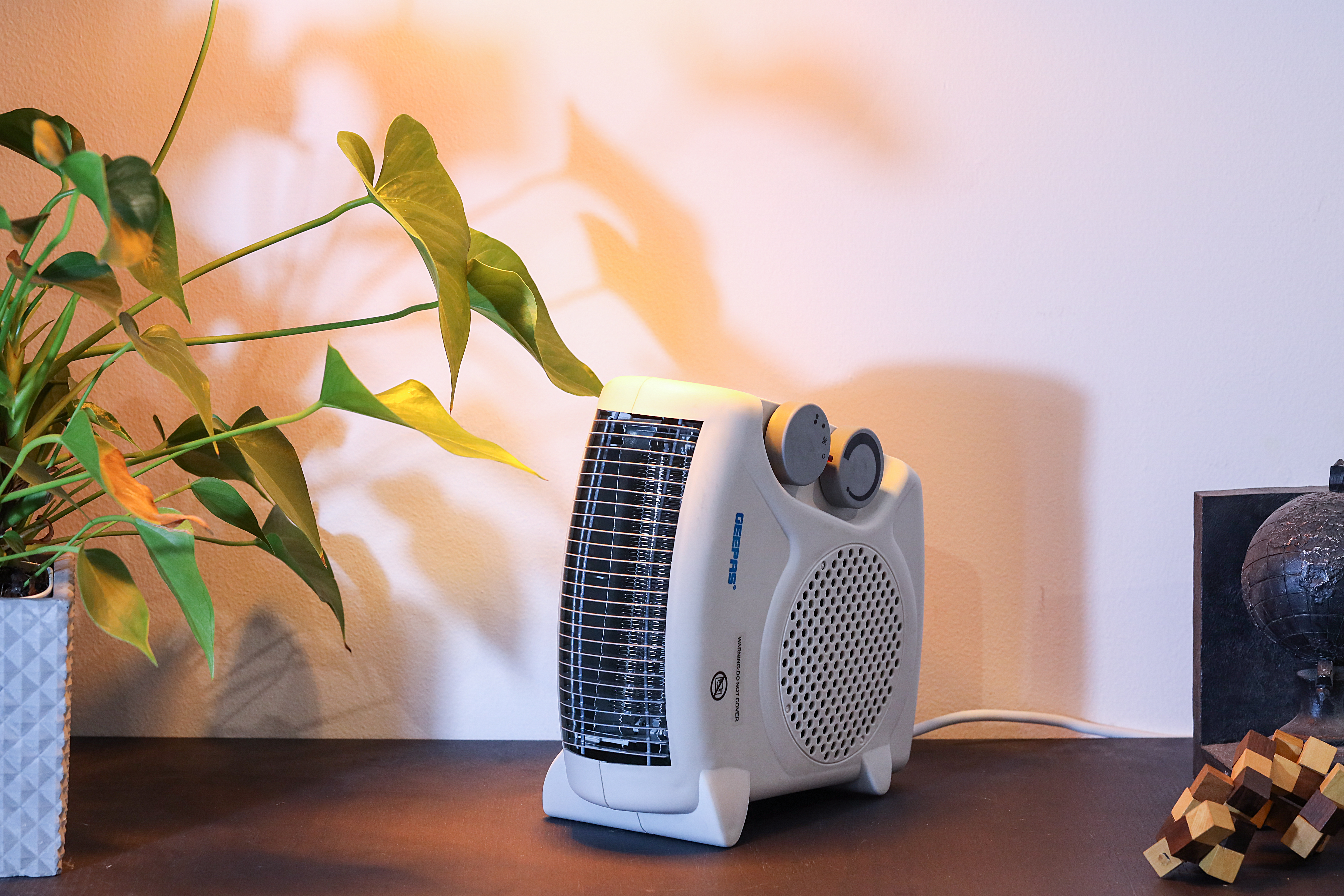 Buy Geepas Fan Heater Online in UAE - Wigme