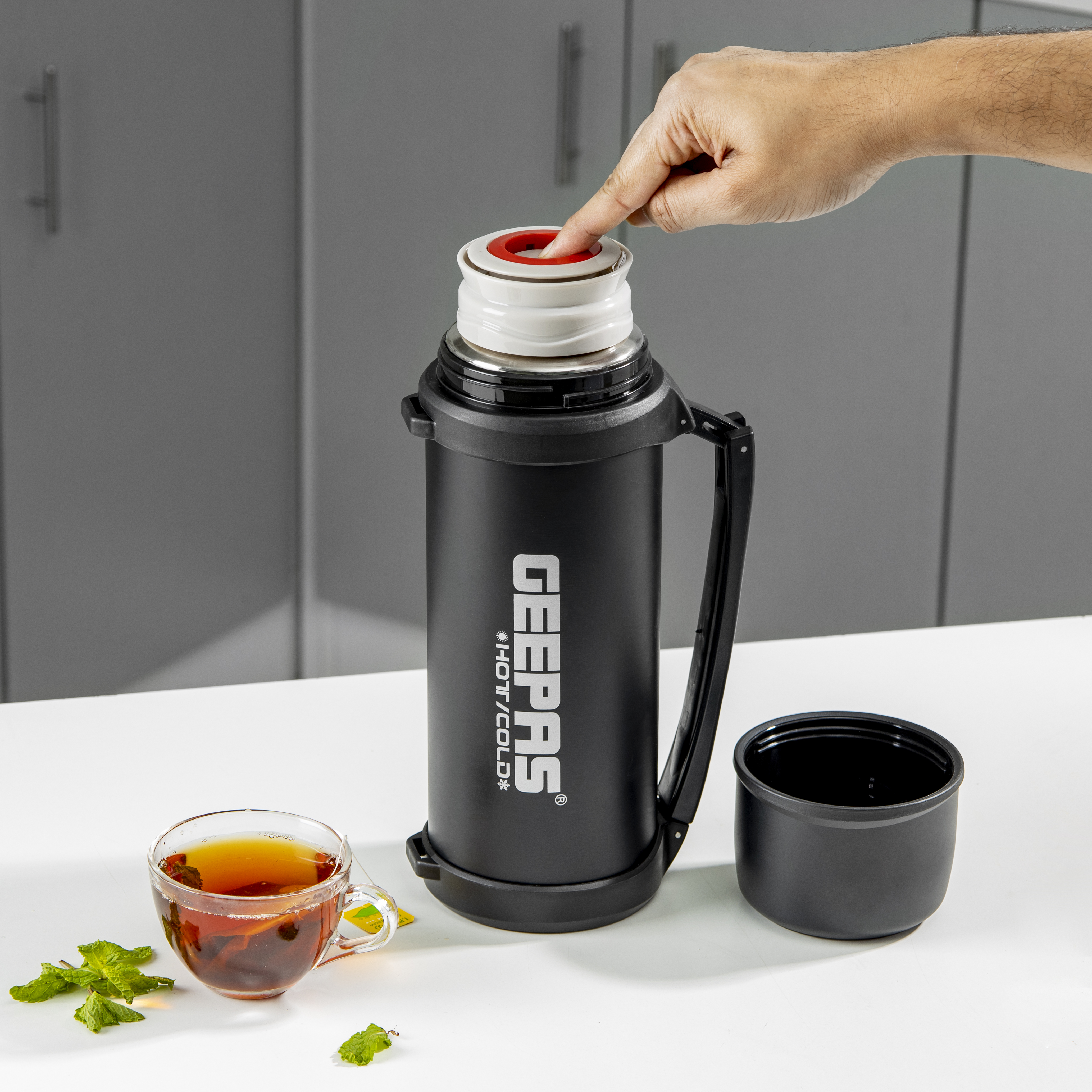 Geepas 1.3L Hot & Cold Vacuum Flask - Double Walled Stainless Steel for Tea,  Coffee, Hot