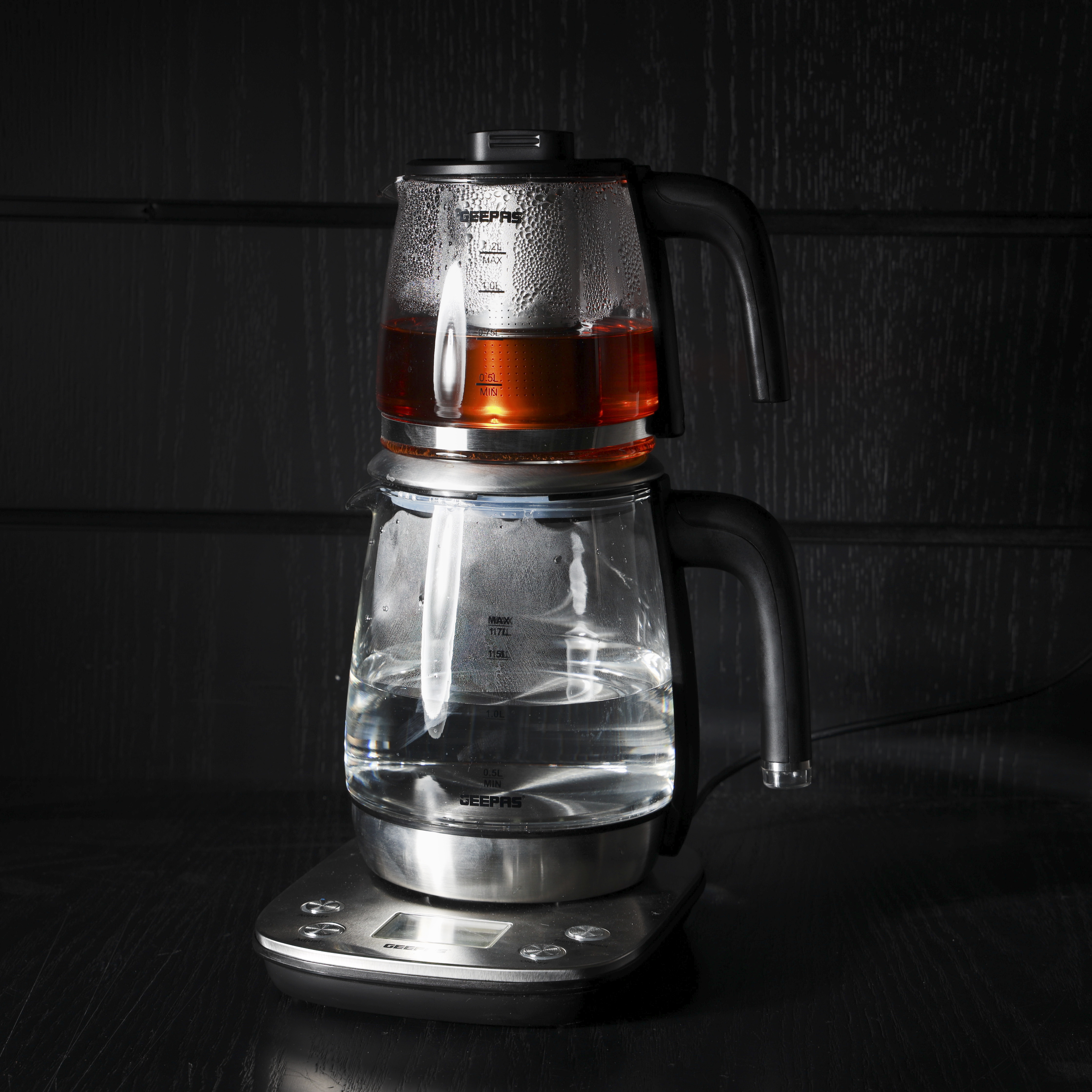 Geepas 2 In 1 Digital Tea Maker 