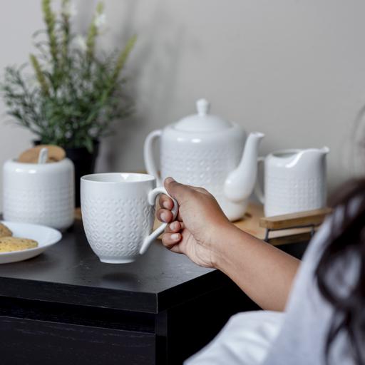 display image 3 for product Royalford 6Pcs Porcelain Tea Set – Includes 2 Tea Cups, 1 Teapot, 1 Canister, 1 Milk/Cream Pot