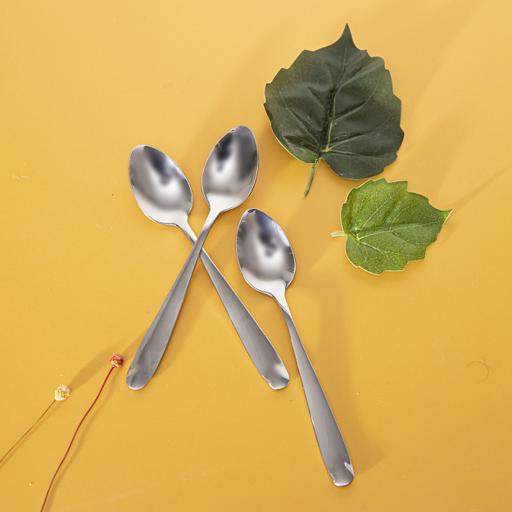 display image 4 for product Royalford 3Pcs Ts Tea Spoon - Plain Pattern Cutlery, Dishwasher Safe, Mirror Polished, Ergonomic