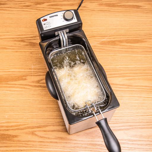 display image 3 for product Deep Fryer with Compact 2180W Powerful 3L | Overheat Protection & Chrome Plated Basket - Geepas