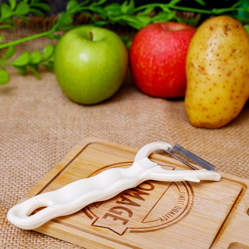 display image 4 for product Delcasa Professional Stainless Steel Y Peeler - Peeler Perfect For Peeling Vegetables & Fruits
