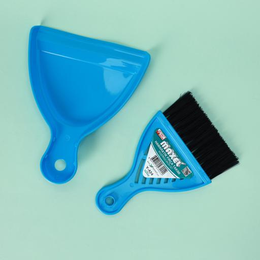 display image 2 for product Delcasa Handi Dust Pan