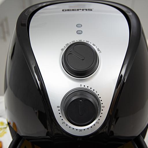 display image 4 for product Geepas Air Fryer 1350W 3.2L - Overheat Protection, LED ON-OFF Lights, 30 Minutes Timer, Rapid Air Circulation, Non Stick Detachable Basket, Temperature & Timer Control, 2 YEARS WARRANTY