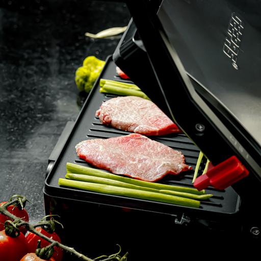 display image 1 for product Stainless Steel Grill Maker, Power and Ready Light, GGM5394 | Non-Stick Cooking Plate | Easy to Clean | Practical Cable Winding | Lid Locking for Space-Saving Vertical Storage | Pilot Light