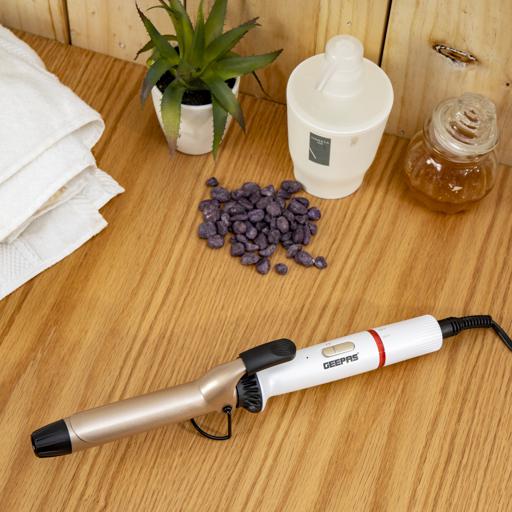 display image 3 for product Portable Instant Pro Curling Iron with Titanium Barrel Coating, Auto-Shut Off 30-minutes Timer & 5-level  Auto Shut Off GHC86011 Geepas