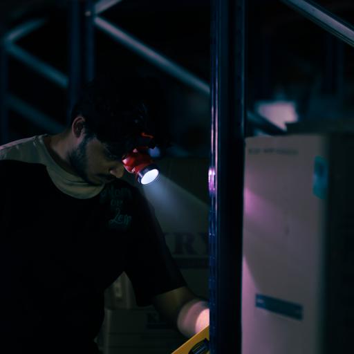 display image 3 for product Geepas GHL51011 - Rechargeable LED Head Torch 1500mAh - Super Bright Led 3W, 7 Hours Working Time, Perfect to Multiple Use Like Construction Site, Campaigning, Hiking, Climbing & More | 2 Years Warranty