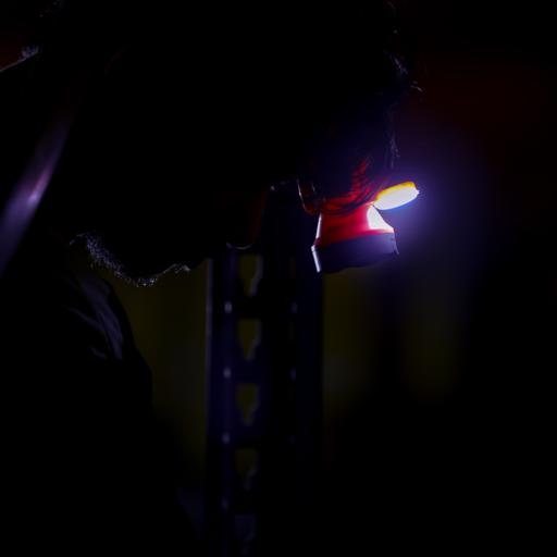 display image 8 for product Geepas GHL51011 - Rechargeable LED Head Torch 1500mAh - Super Bright Led 3W, 7 Hours Working Time, Perfect to Multiple Use Like Construction Site, Campaigning, Hiking, Climbing & More | 2 Years Warranty