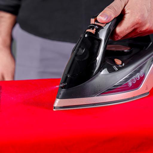 display image 4 for product Geepas Cordless Steam Iron