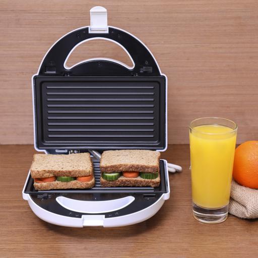 display image 3 for product Geepas 750W 4 Slice Sandwich Maker - Cooks Delicious Crispy Sandwiches Cool Touch Handle