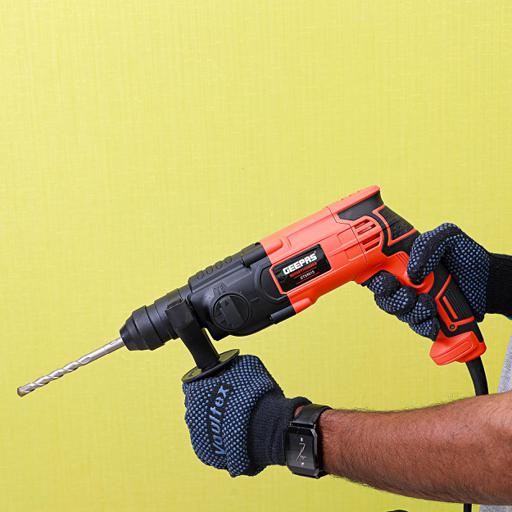 display image 1 for product Geepas 550W Rotary Hammer For Cordless Drilling And Chiselling With Keyless Chuck, Essential