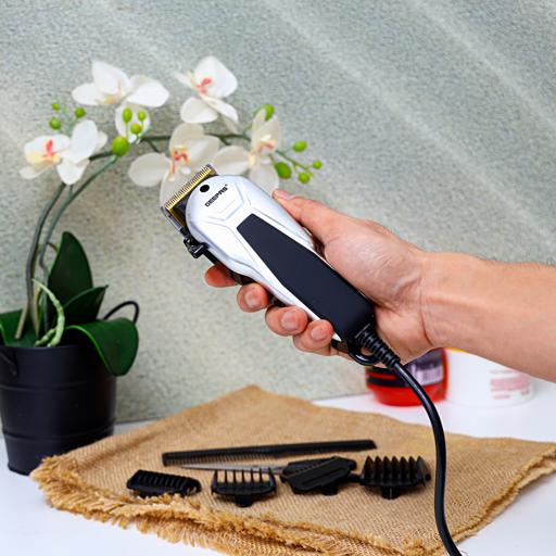 display image 1 for product Powerful Magnetic Power Professional Hair Clipper GTR8658 Geepas