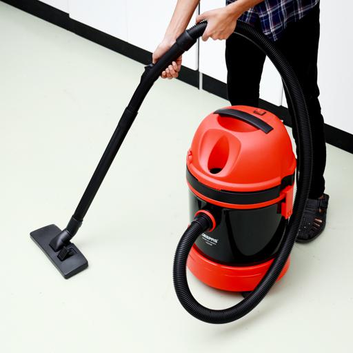 display image 3 for product Geepas 2800W Dry & Wet Vacuum Cleaner For Daily Use - 20L Dust Bag Capacity And Powerful Motor