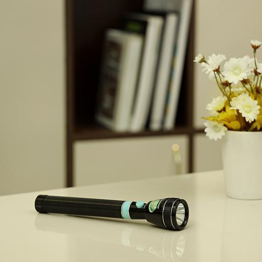 display image 1 for product Rechargeable LED Flashlight, 206 MM - - 3W CREE-XPE LED - 800mAh NI-CD Battery - Aluminium Body - 1000meters Real Range Distance - 1hour of Working