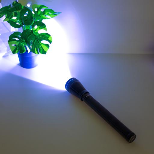 display image 2 for product Olsenmark OMFL2747 Rechargeable LED Flashlight - 2 *3.7V 2500mAh Lithium-ion Battery - CREE-XPE LED Chip - Aluminum Body is Made By CNC Machining - Shine, Corrosion Resistant - 3000mtrs Range