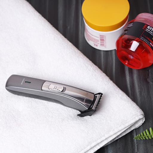 display image 3 for product Olsenmark Rechargeable Hair & Beard Trimmer - Cordless Trimmer - Mens Beard And Stubble Trimmer