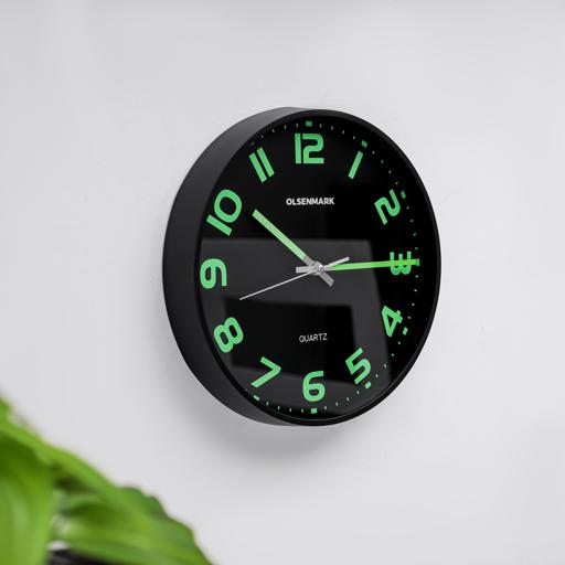 display image 3 for product Olsenmark OMWC1776 Wall Clock - Large Round Wall Clock, Modern Design - Easy to Read - Round Decorative Wall Clock for Living Room, Bedroom