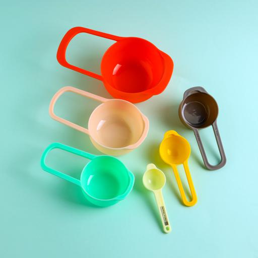 6Pcs Measuring Cups and Spoons Set for Baking Plastic Measurement Tool for