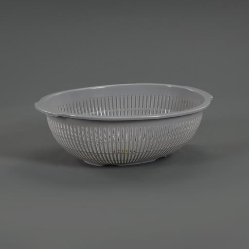 display image 3 for product Royalford Plastic Oval Vegetable Strainer