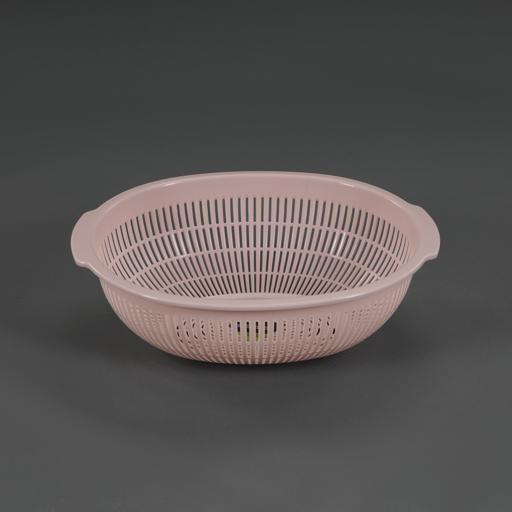 display image 3 for product Royalford Plastic Oval Vegetable Strainer