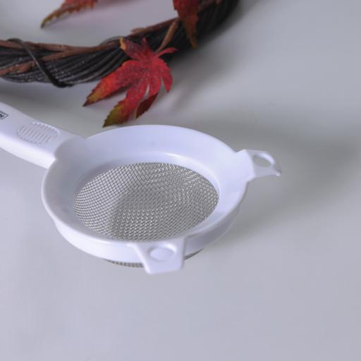display image 4 for product Royalford Stainless Steel Strainer With Gripped Handle, 4 Inch