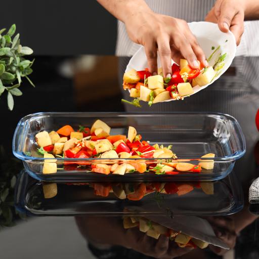 display image 8 for product Royalford Borosilicate Glass Square Roaster, Casserole Baking Dish, Glass Oven Proof Cooking Dish