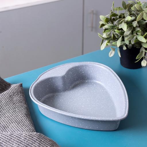 display image 3 for product Royalford RF8799 Heart Shape Cake Baking Tin, 27X25X6Cm, 0.5Mm, Shaped Baking Pan, Non-Stick Heart Shaped Bake