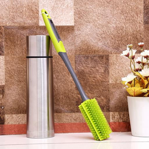 Buy Royalford Scrubbing Brush With Handle - Easy To Clean Hard & Stiff  Bristle Brush Made Of Durable Online in UAE - Wigme